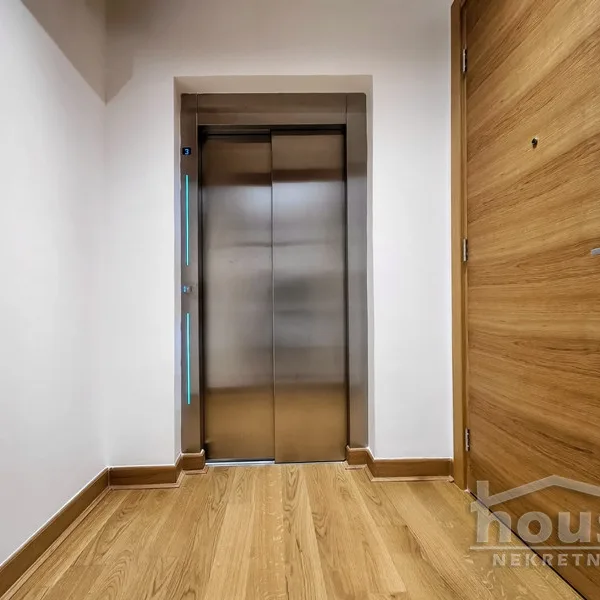 Stan Prodaja Novi Sad  245 m2