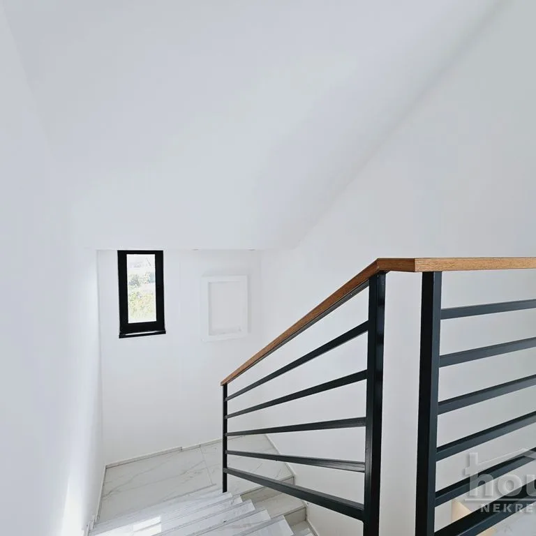 Stan Prodaja Novi Sad  133 m2