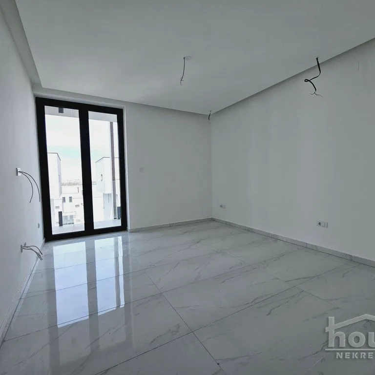 Četvorosoban stan na prodaju, Popovica, Novi Sad, 133m², 410.000 €