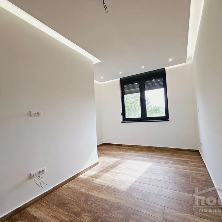 Četvorosoban stan na prodaju, Popovica, Novi Sad, 133m², 410.000 €