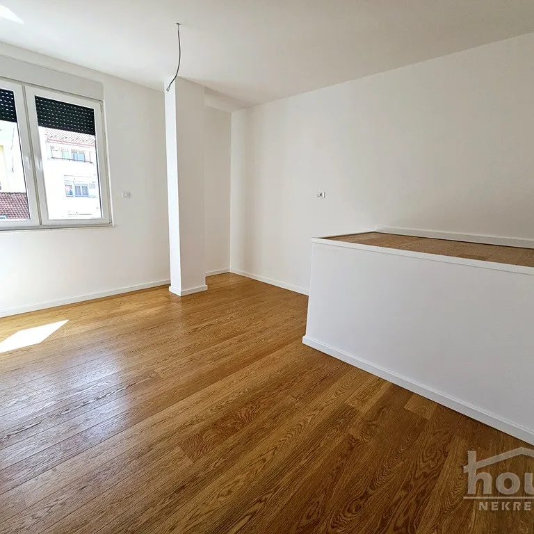 Četvorosoban stan na prodaju, Bulevar Oslobođenja, Novi Sad, 104m², 3. sprat, 320.320 €