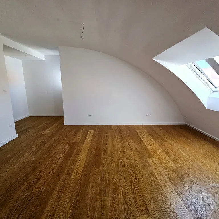 Stan Prodaja Novi Sad  104 m2