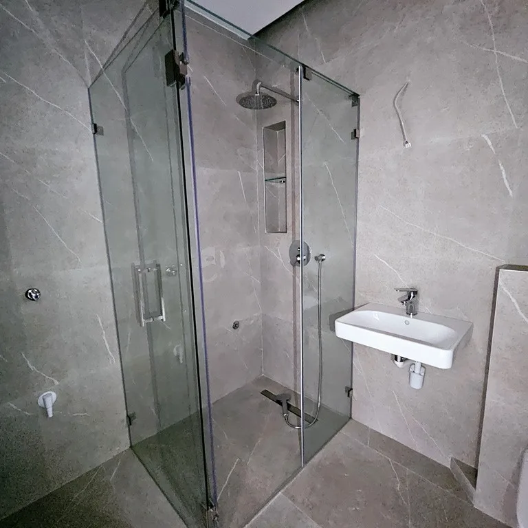 Četvorosoban stan na prodaju, Bulevar Oslobođenja, Novi Sad, 104m², 3. sprat, 320.320 €