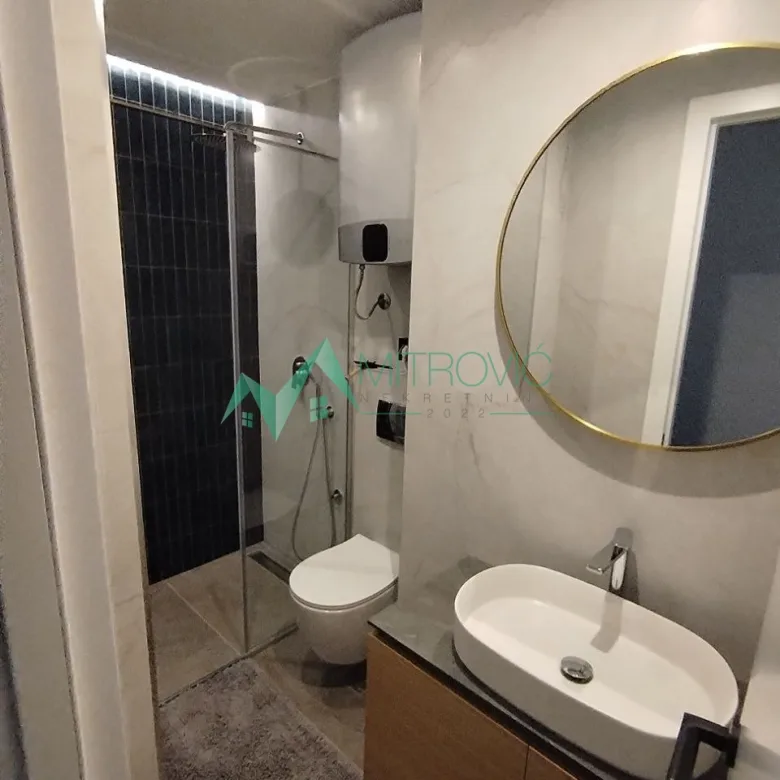Četvorosoban stan na prodaju, Centar, Novi Sad, 119m², 349.325 €