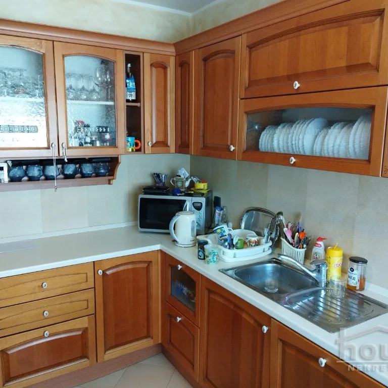 Četvorosoban stan na prodaju, Grbavica, Novi Sad, 115m², 2. sprat, 289.000 €