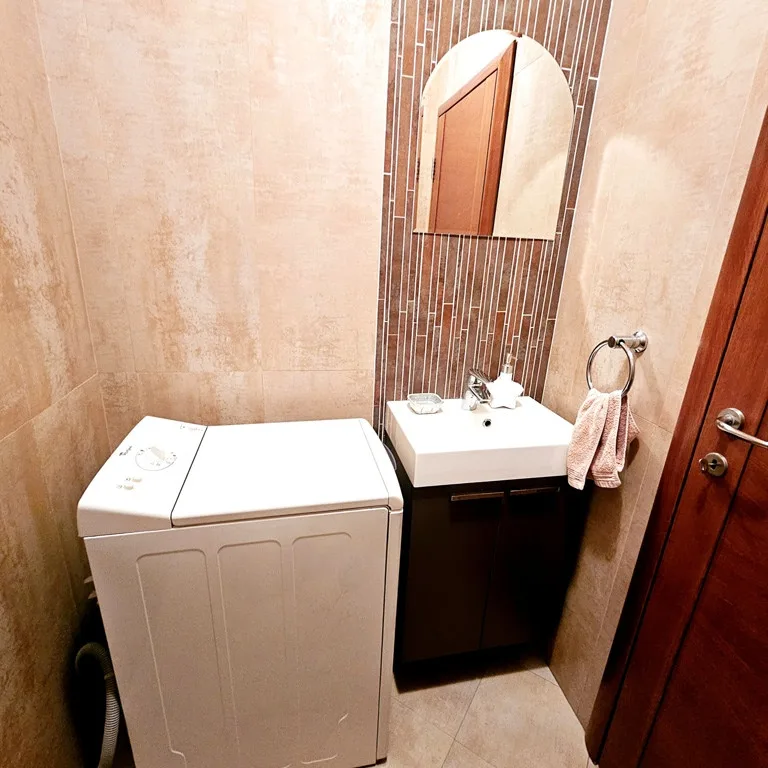 Četvorosoban stan na prodaju, Grbavica, Novi Sad, 115m², 2. sprat, 289.000 €