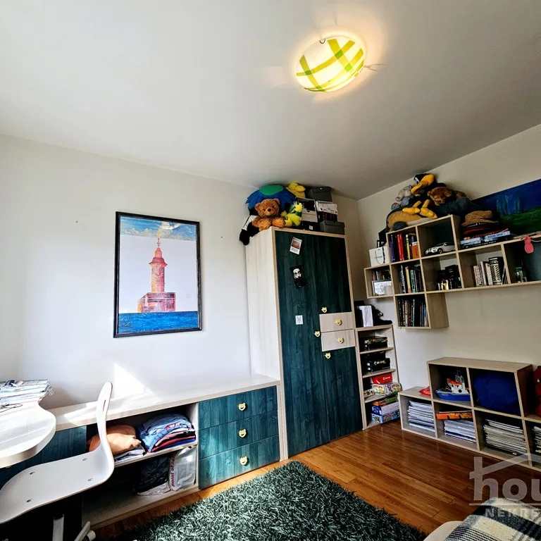 Četvorosoban stan na prodaju, Grbavica, Novi Sad, 115m², 2. sprat, 289.000 €