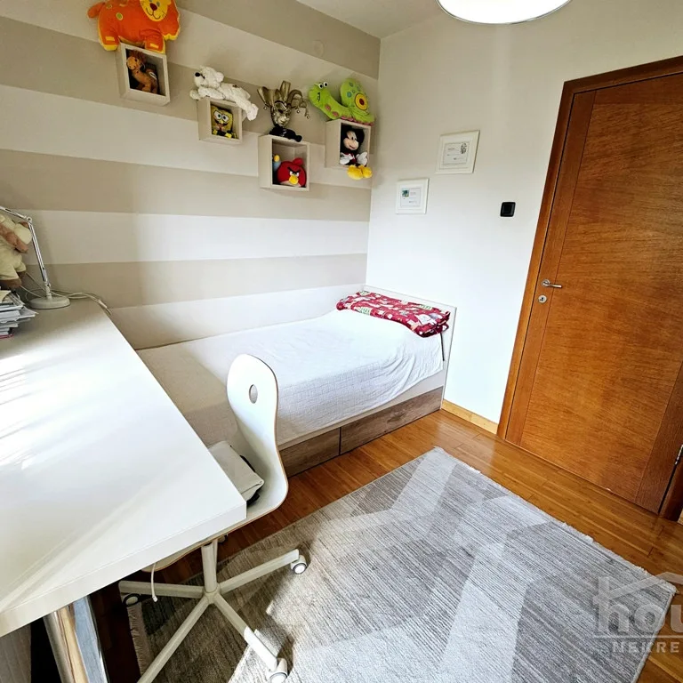 Četvorosoban stan na prodaju, Grbavica, Novi Sad, 115m², 2. sprat, 289.000 €