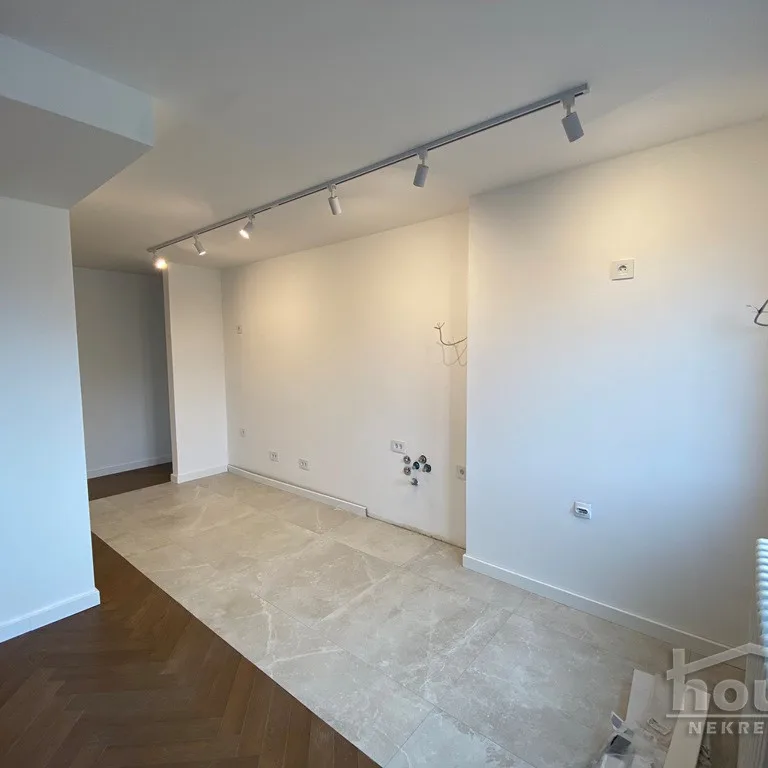 Stan Prodaja Novi Sad  144 m2