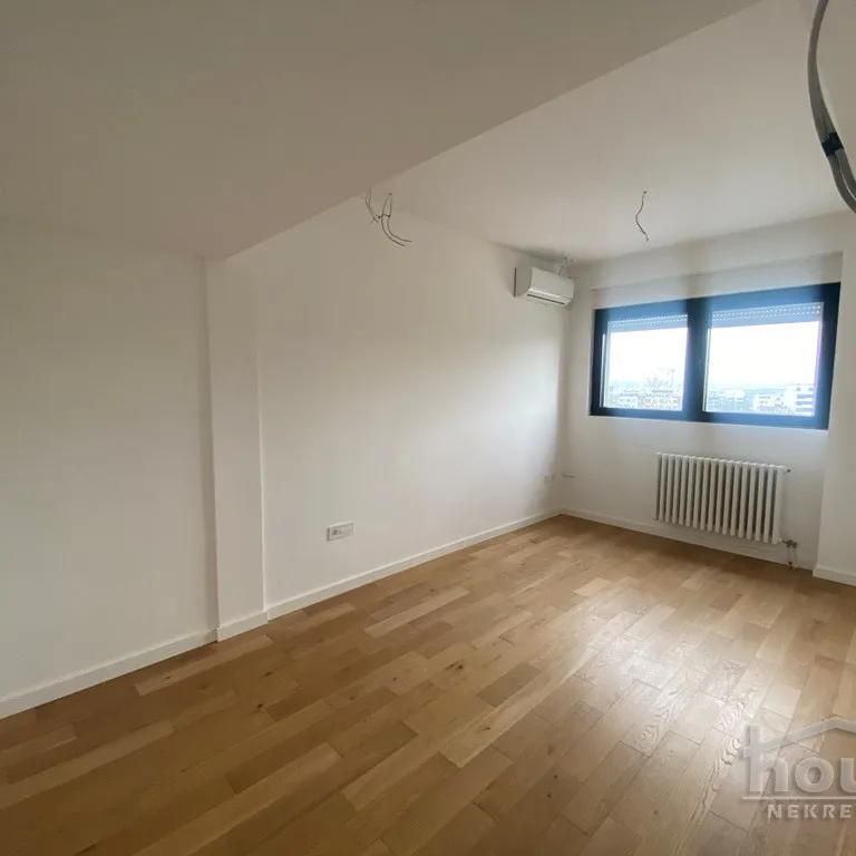 Četvorosoban stan na prodaju, Liman 4, Novi Sad, 144m², 7. sprat, 270.000 €