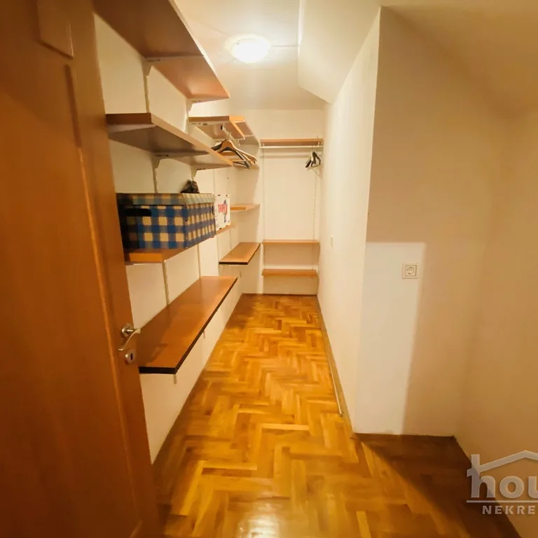 Petosoban stan na prodaju, Centar, Novi Sad, 102m², 3. sprat, 200.000 €