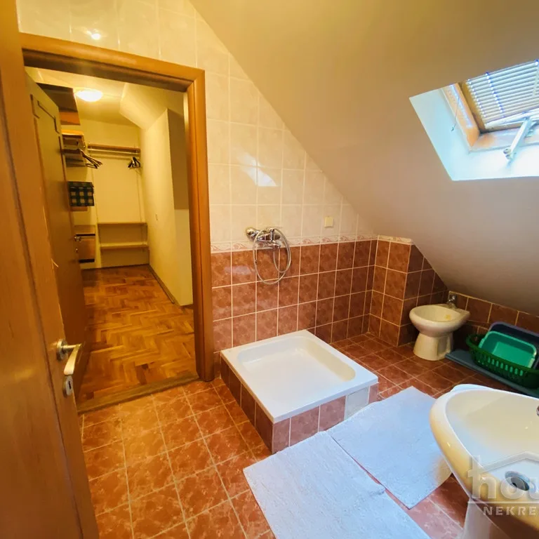 Petosoban stan na prodaju, Centar, Novi Sad, 102m², 3. sprat, 200.000 €