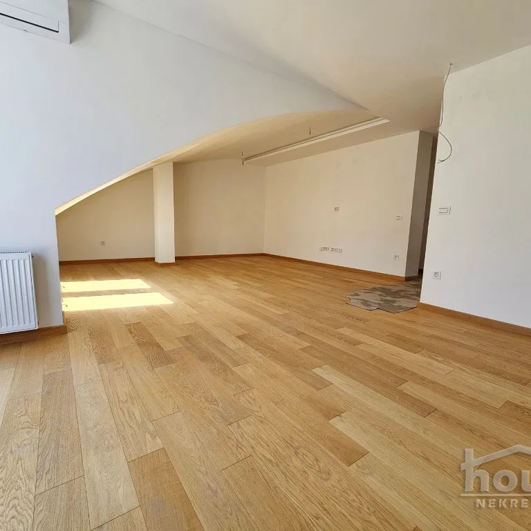 Stan Prodaja Novi Sad  185 m2