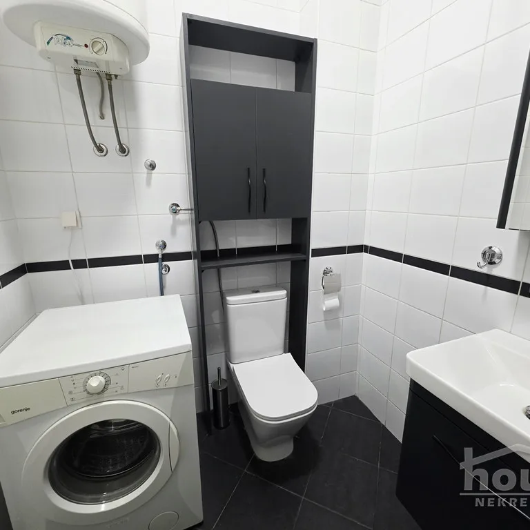 Stan Prodaja Novi Sad  32 m2
