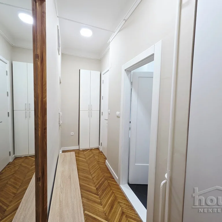 Garsonjera na prodaju, Centar, Novi Sad, 32m², 3. sprat, 116.000 €