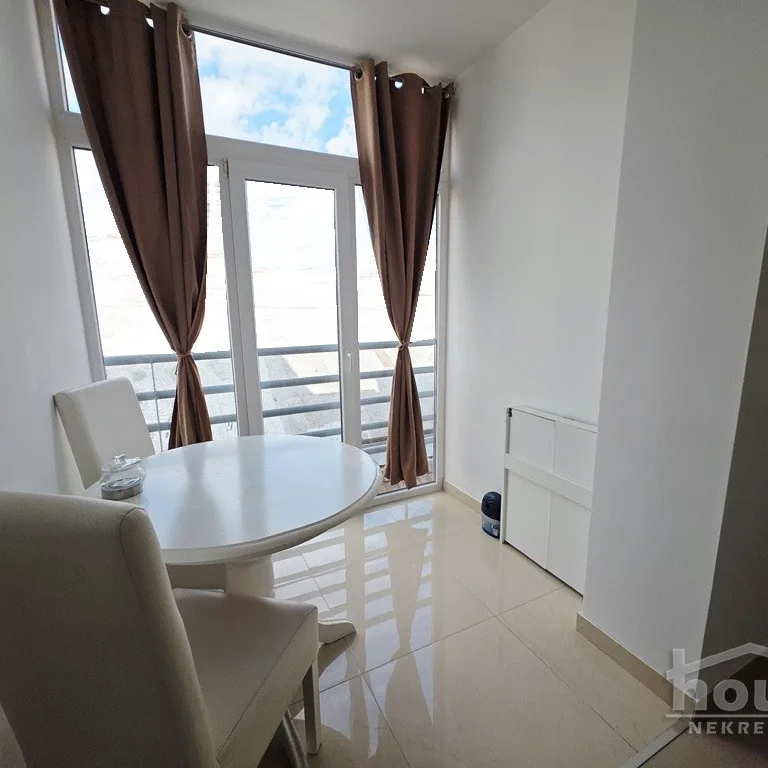 Stan Prodaja Novi Sad  24 m2