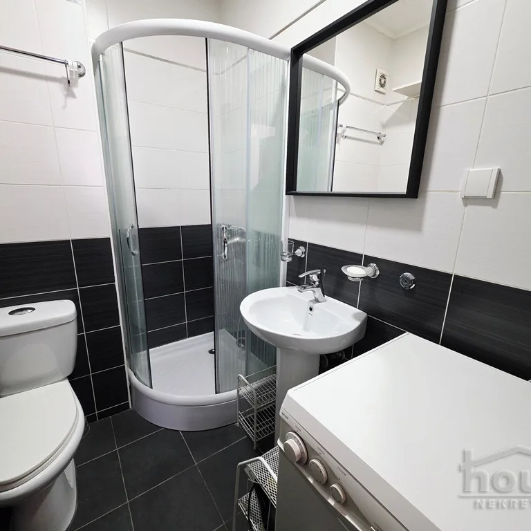 Stan Prodaja Novi Sad  24 m2