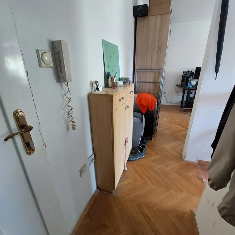 Garsonjera na prodaju, Podbara, Novi Sad, 24m², 4. sprat, 65.000 €