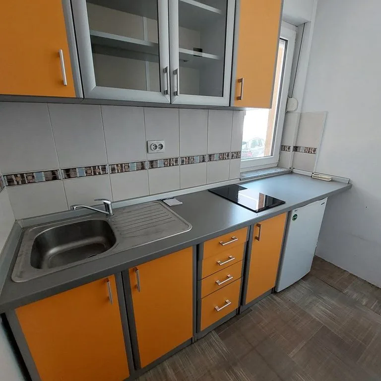 Dvoiposoban stan na prodaju, Grbavica, Novi Sad, 69m², Visoko prizemlje, 185.000 €