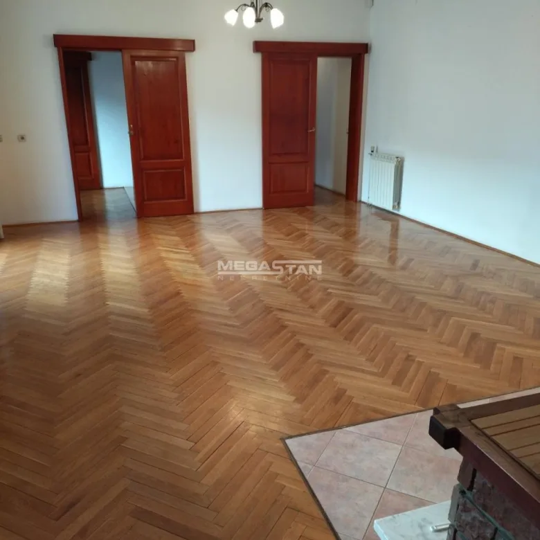 Kuća za izdavanje, Bulbulder, Beograd, 542m², 3.000 €/mes