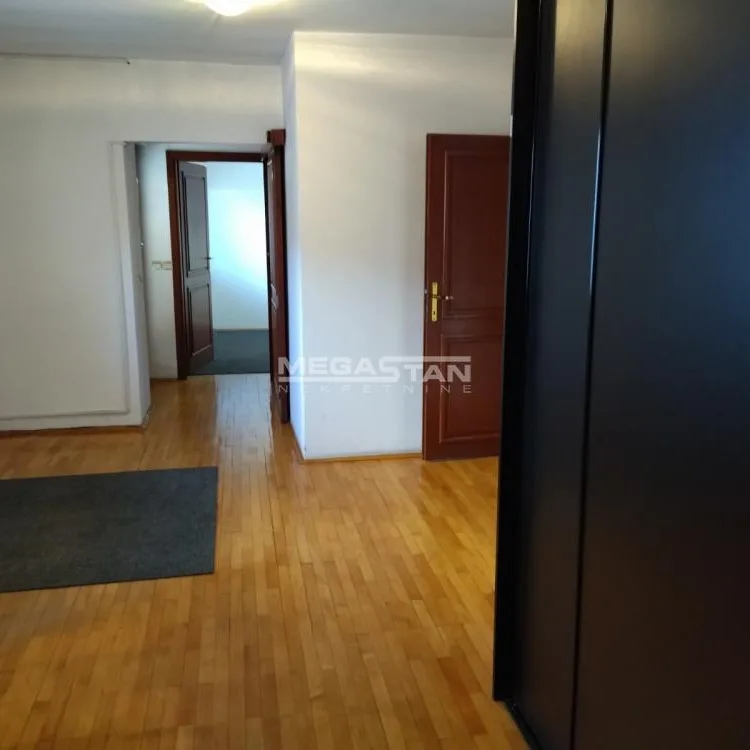 Kuća za izdavanje, Bulbulder, Beograd, 542m², 3.000 €/mes
