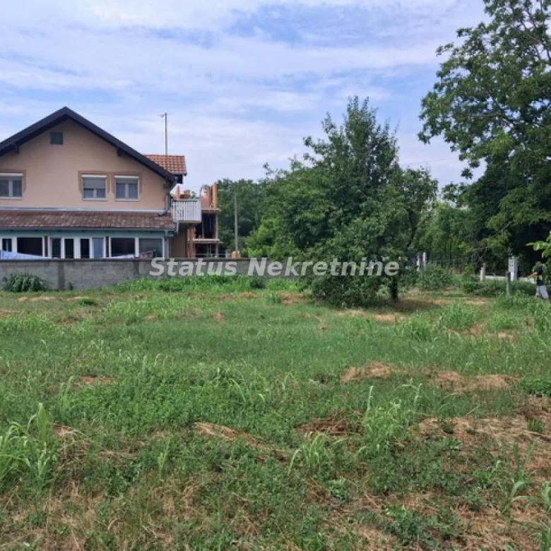 Plac Izdavanje Novi Sad  0 m2