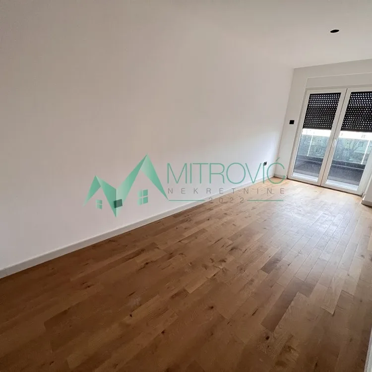 Petosoban stan na prodaju, Telep, Novi Sad, 210m², 669.500 €