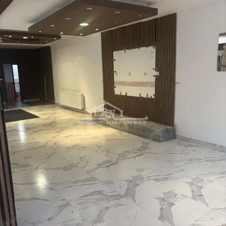 Lokal Izdavanje Beograd Petlovo Brdo 180 m2