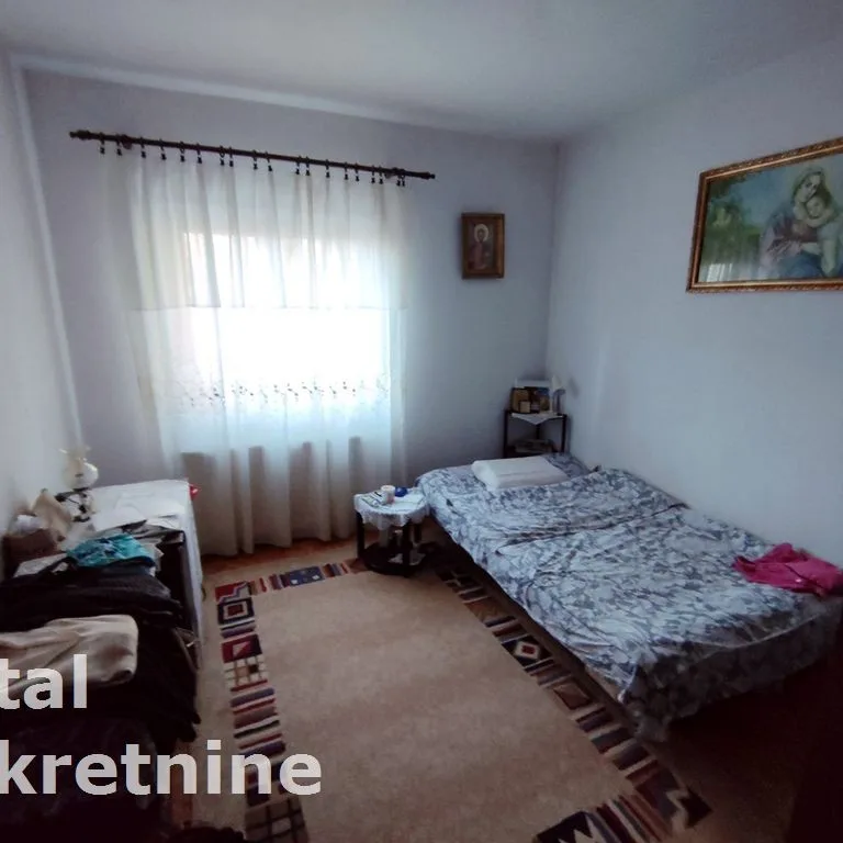 Kuća Prodaja Novi Sad Čardak 400 m2