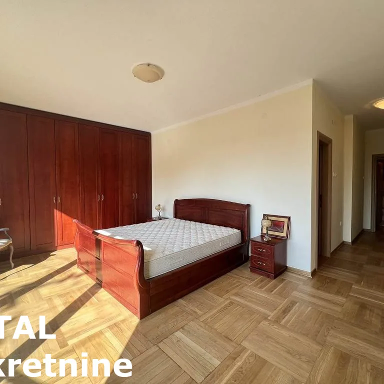 Kuća Prodaja Novi Sad  305 m2