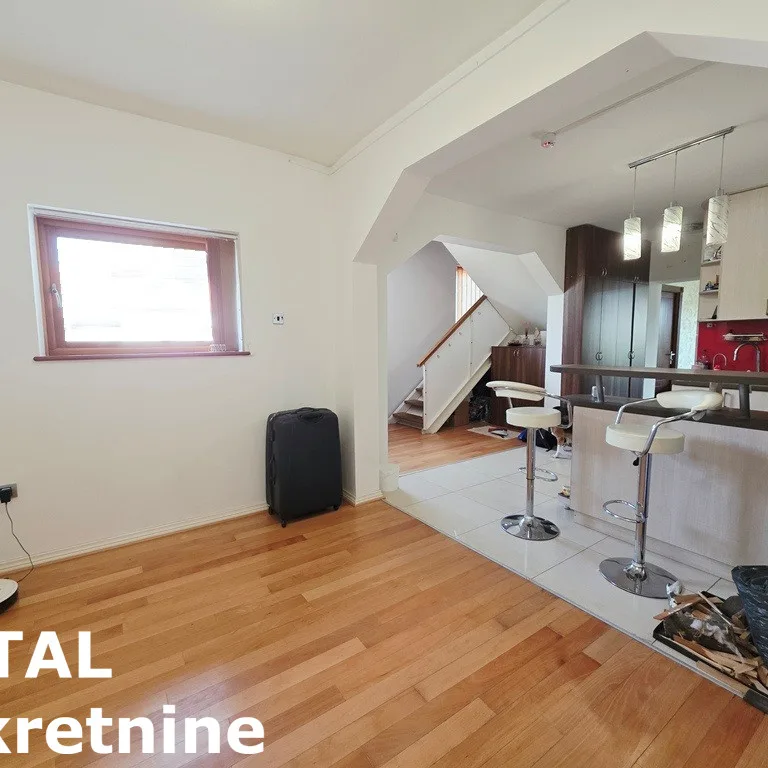 Lokal Prodaja Beočin  2040 m2