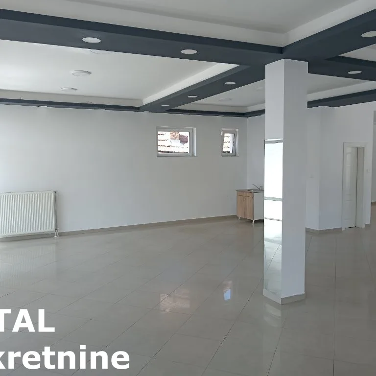 Lokal Prodaja Ruma  390 m2