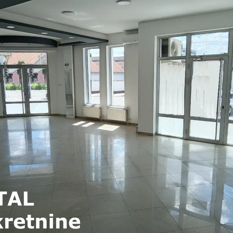 Lokal Prodaja Ruma  390 m2