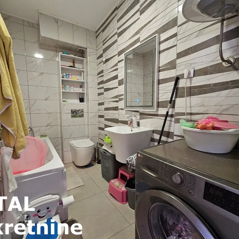 Troiposoban stan na prodaju, Adice, Novi Sad, 75m², 1. sprat, 170.000 €