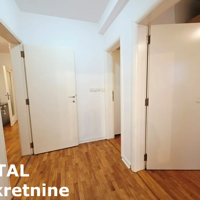 Troiposoban stan na prodaju, Grbavica, Novi Sad, 79m², 2. sprat, 250.000 €