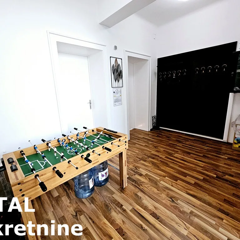Troiposoban stan na prodaju, Centar, Novi Sad, 131m², 1. sprat, 450.000 €