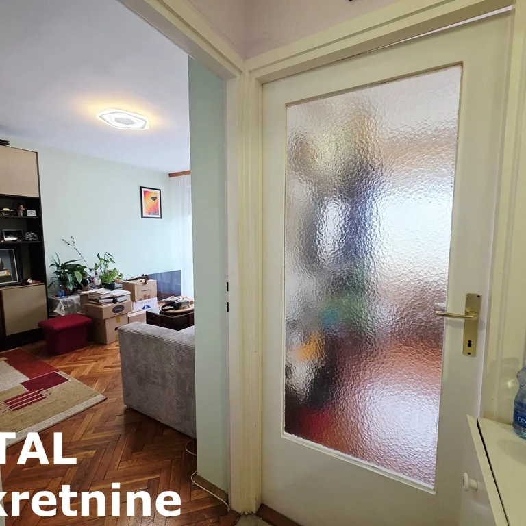 Trosoban stan na prodaju, Železnička Stanica, Novi Sad, 70m², 7. sprat, 165.000 €