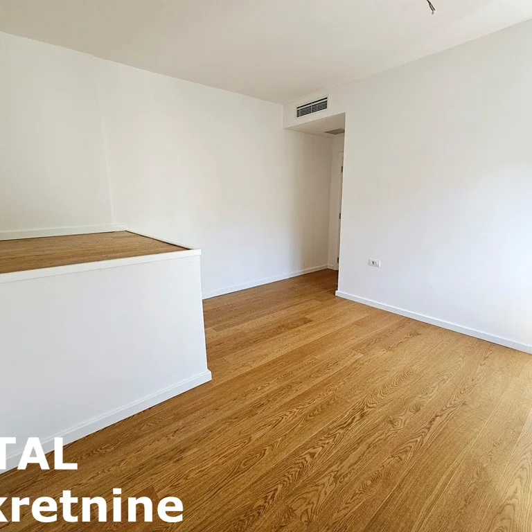 Četvorosoban stan na prodaju, Bulevar Oslobođenja, Novi Sad, 104m², 3. sprat, 320.320 €