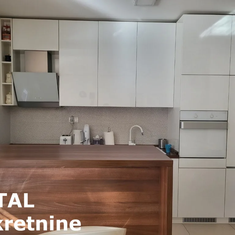 Stan Prodaja Novi Sad  104 m2