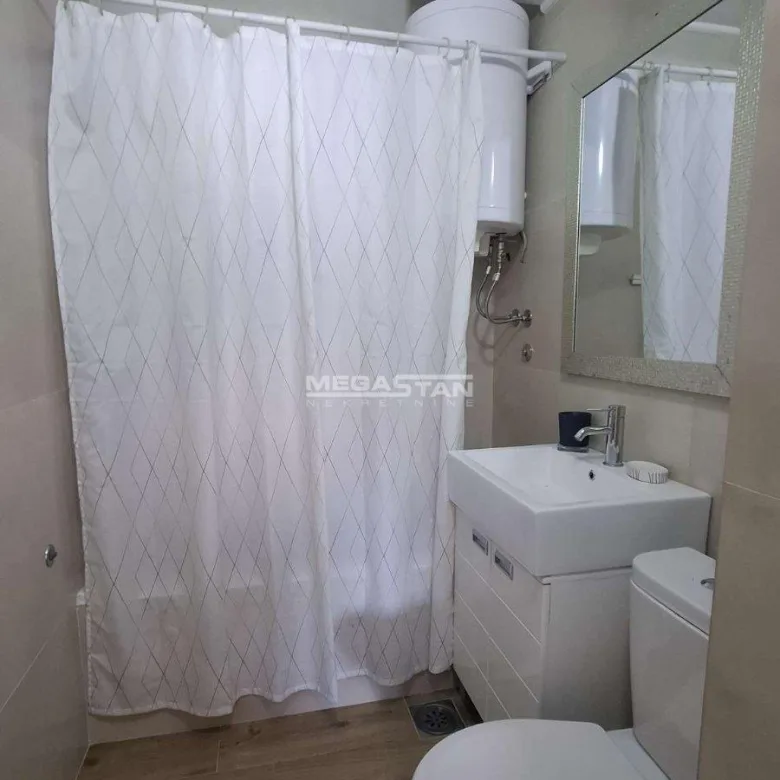 Lokal za izdavanje, Blok 33 – Geneks, Beograd, 61m², 950 €/mes