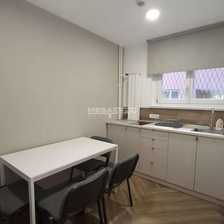 Lokal za izdavanje, Blok 33 – Geneks, Beograd, 61m², 950 €/mes