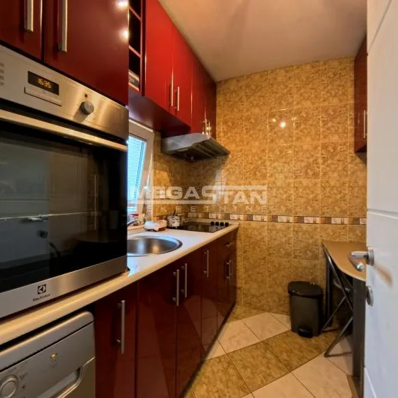 Stan Prodaja Beograd Vukov Spomenik 46 m2
