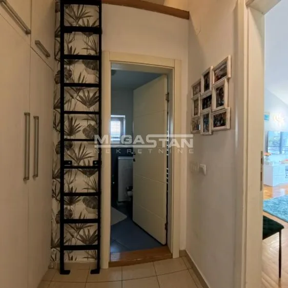 Jednoiposoban stan na prodaju, Đeram Pijaca, Beograd, 46m², 189.000 €