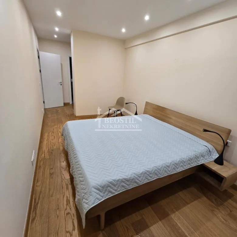 Stan Izdavanje Beograd Blok 32 90 m2