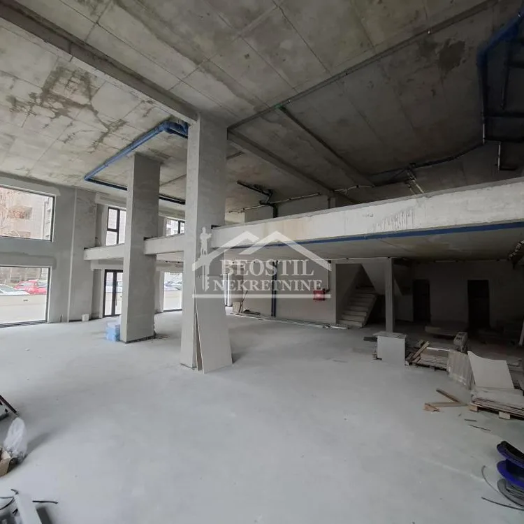 Lokal na prodaju, Banovo Brdo, Beograd, 630m², 2.500.000 €
