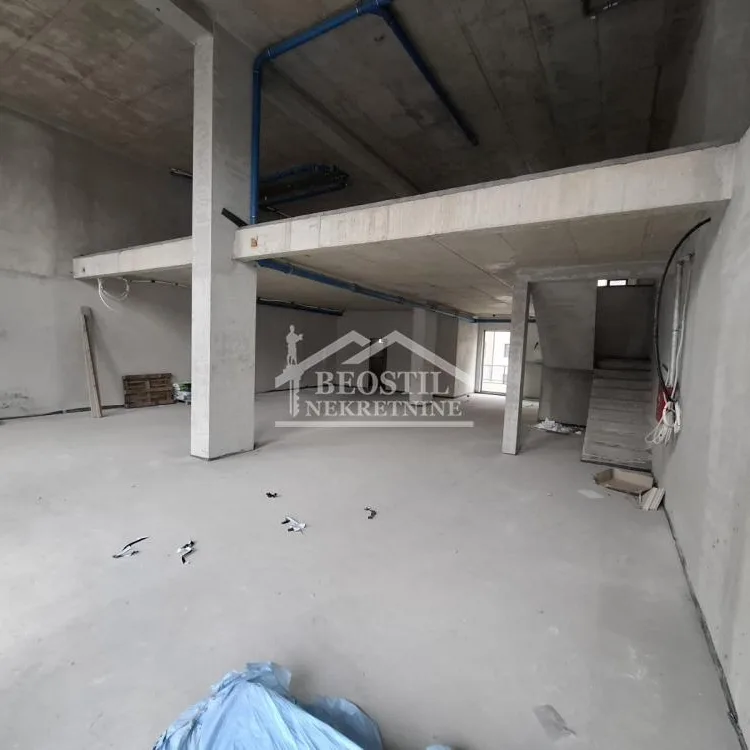 Lokal Prodaja Beograd Banovo Brdo 630 m2