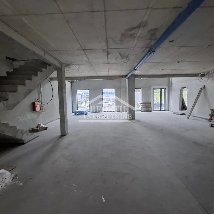 Lokal Prodaja Beograd Banovo Brdo 630 m2