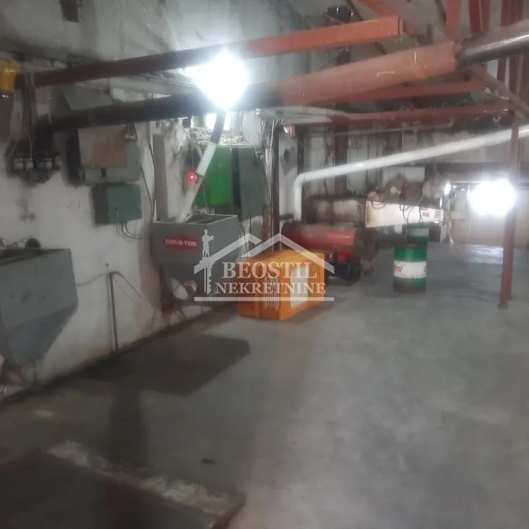 Lokal Prodaja Beograd Umčari 800 m2