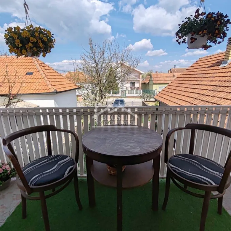 Kuća na prodaju, Centar, Ruma, 221m², 245.000 €