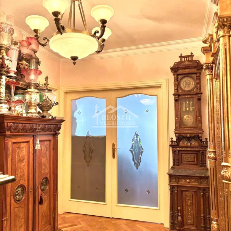 Stan Prodaja Beograd Blok 21 99 m2
